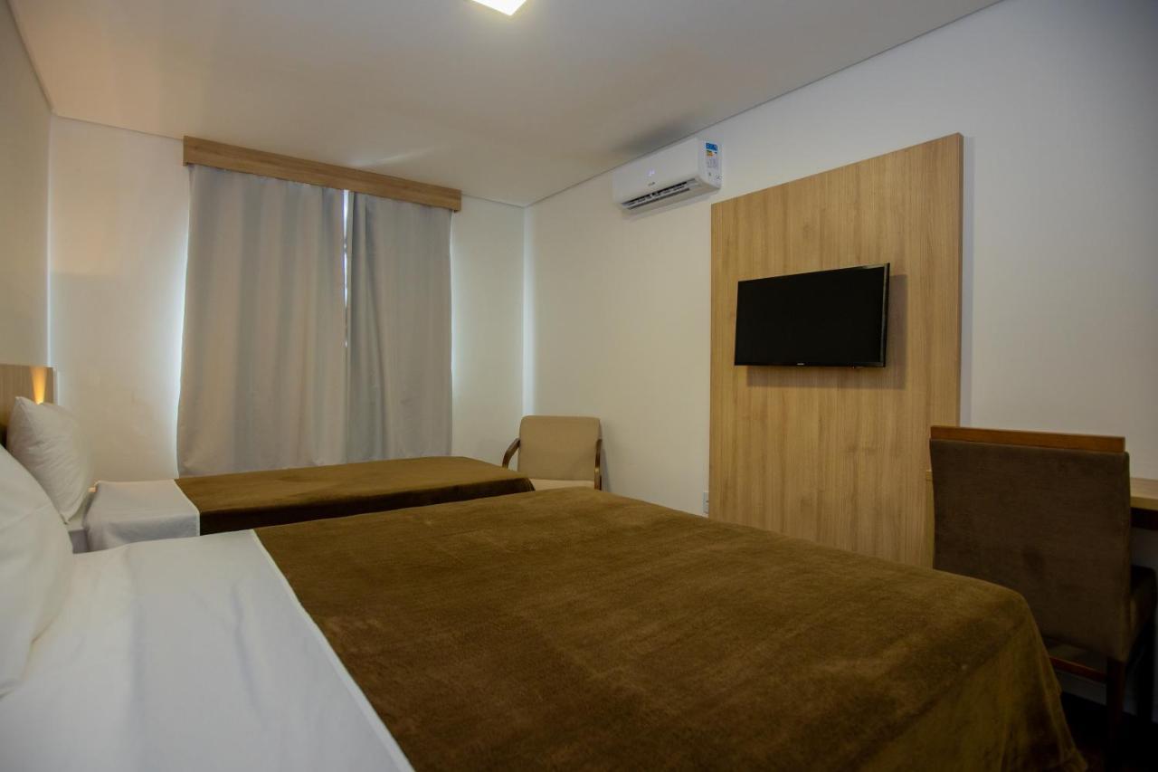 Tri Hotel Chapecó Esterno foto